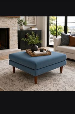 36" Blue Velvet Coffee Table Ottoman
Modern
Square Accent Table