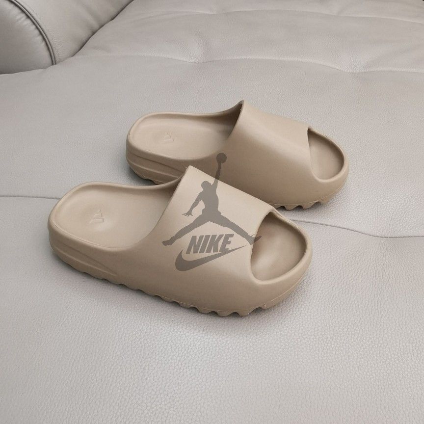 yeezy slides yupoo