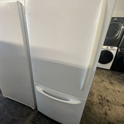 Kenmore Bottom Freezer Refrigerator