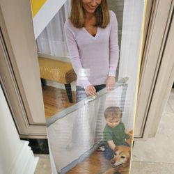 Safety 1st Adjustable Baby Or Pet Gate With Travel Bag