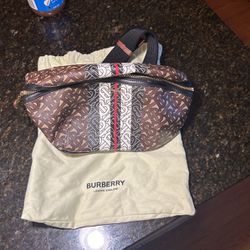 Burberry Crossbody 