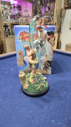 Street Fighter Statue