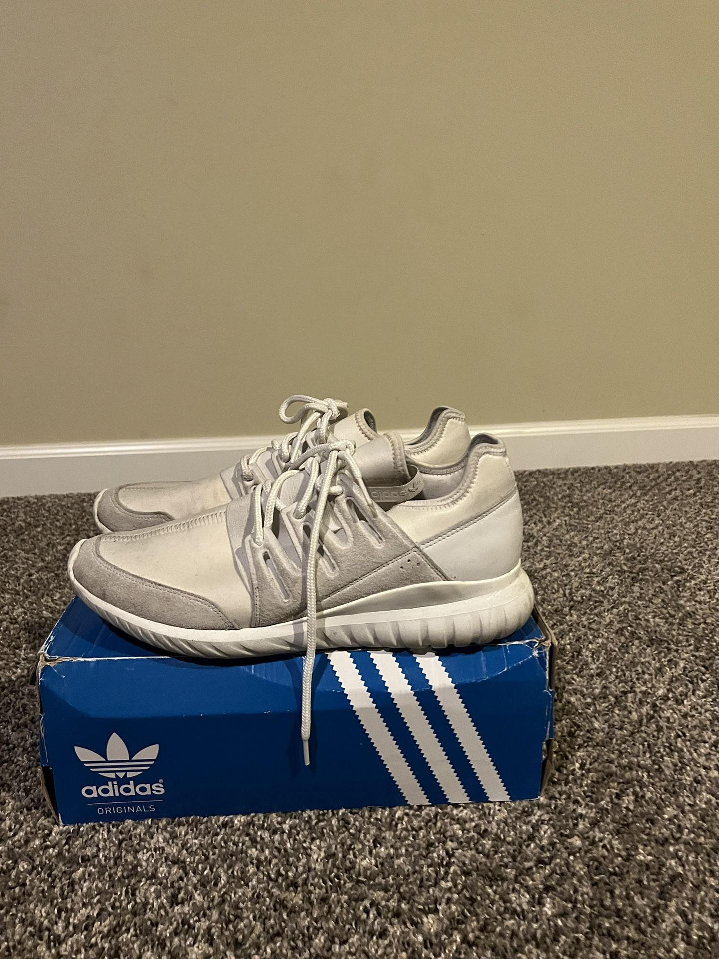 Adidas Tubler Sz 12 $59