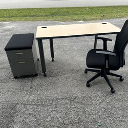 Desk Set 