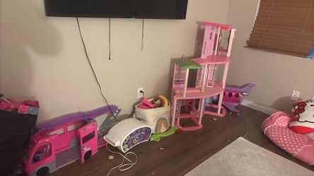 Barbie house Barbie Tour bus Ez Bake oven