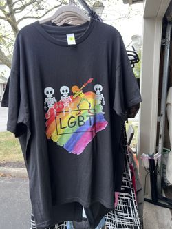 LGBT Size 3XL - $5 - NEW