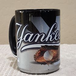 2012 NY Yankees MLB Baseball Silver Black Ball Glove Coffee Mug *Please Read All