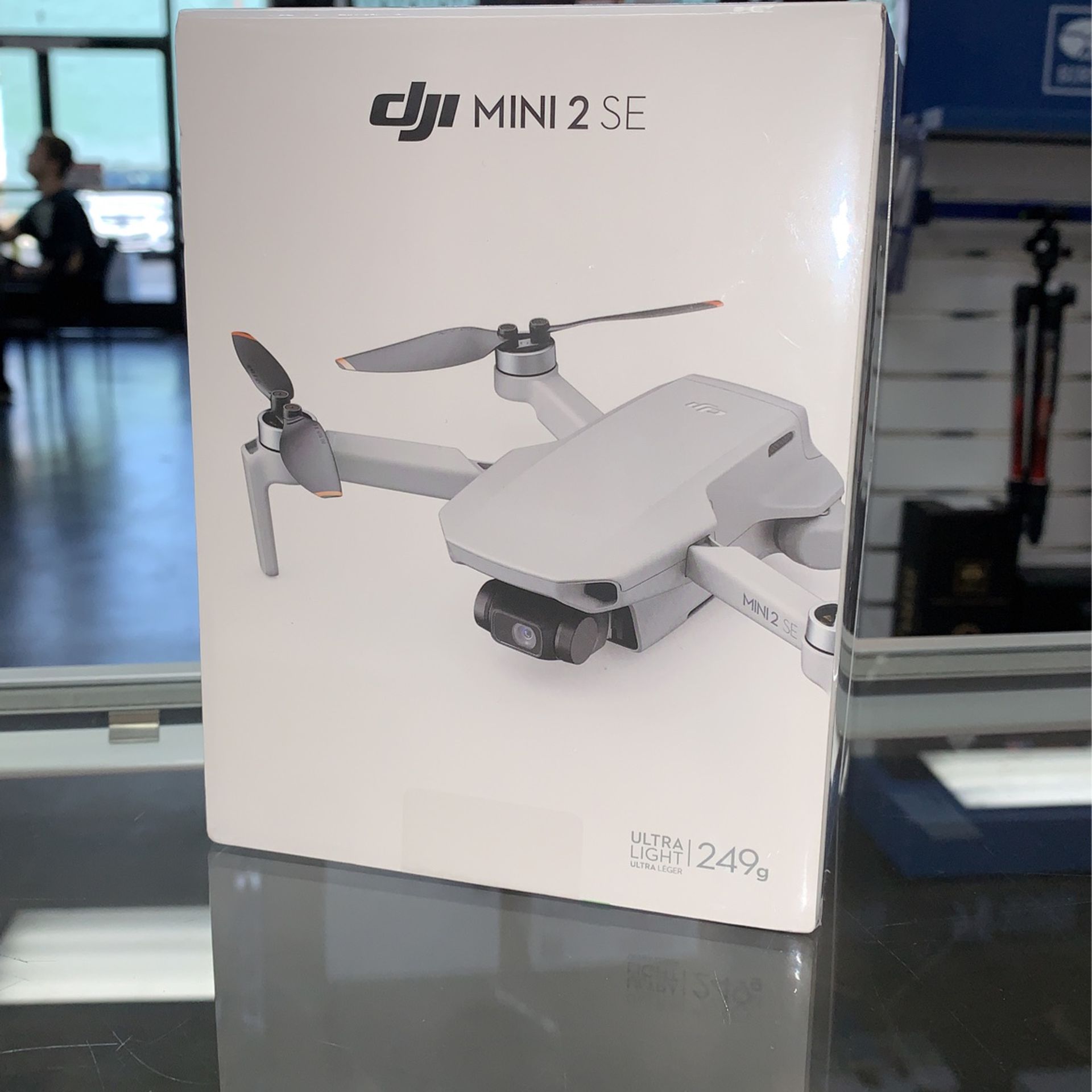 DJI Mini 2 SE Camera Drone W/RC-N1 Remote.