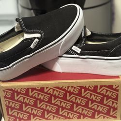 Brand New Vans Women 