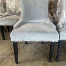  Table Chairs