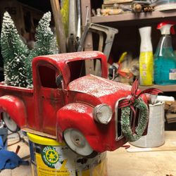 RARE ODD CHRISTMAS TRUCK/Electric Headlights 