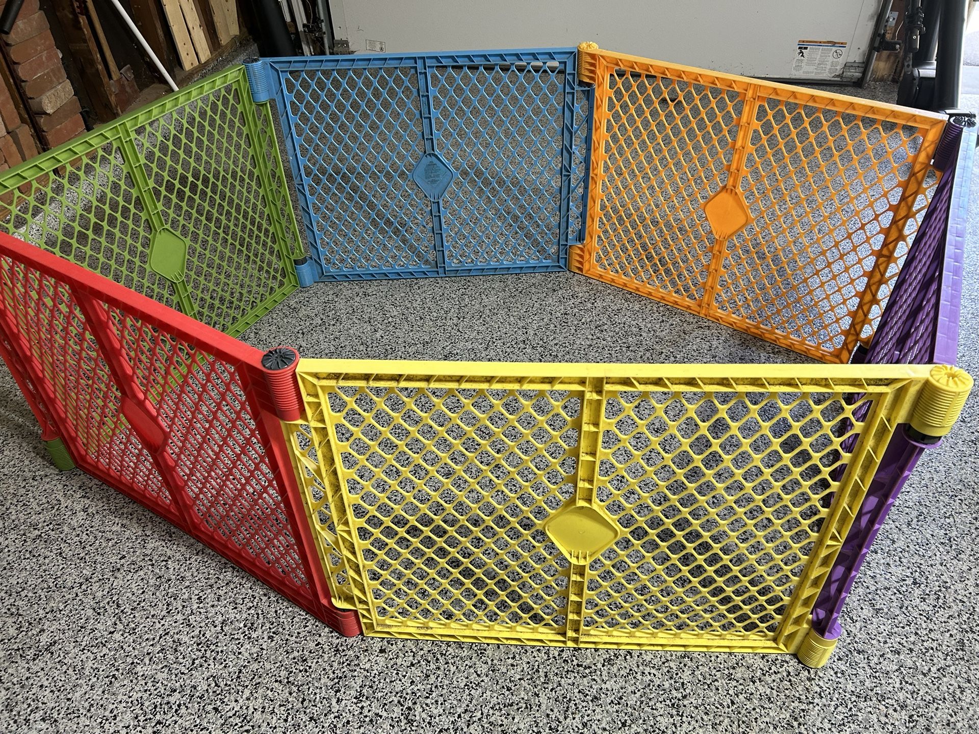 Toddleroo by North States Superyard Colorplay 6 Panel for child or pet