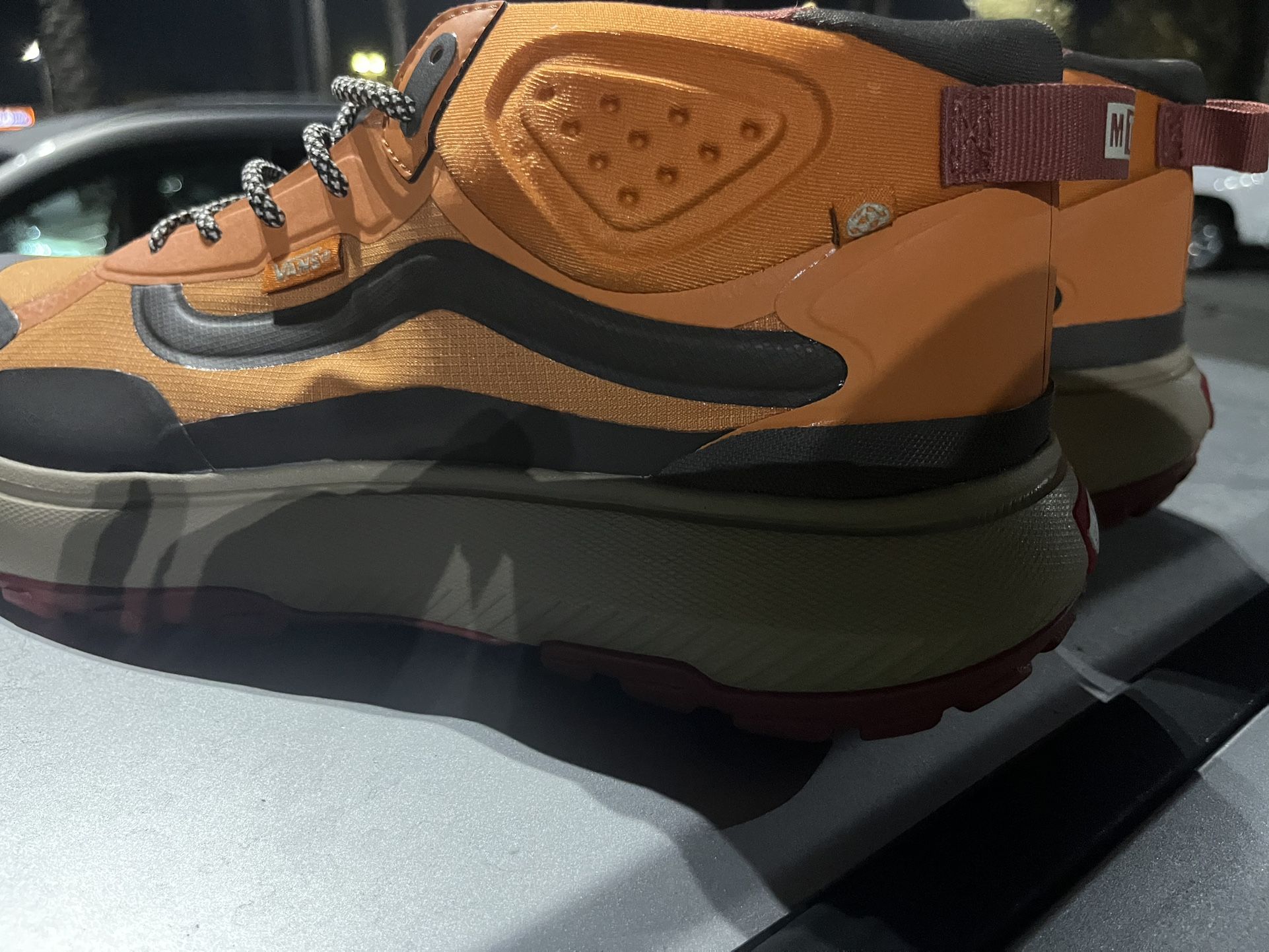 Vans MTE Crosspath Mid Marmalade