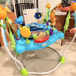 Infant Finding Nemo Bouncer 