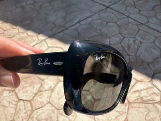 Ray-Ban Black Oversized Sunglasses