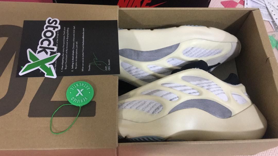 Yeezy 700