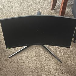 Samsung Odyssey G7 - 27” Curved Gaming Monitor