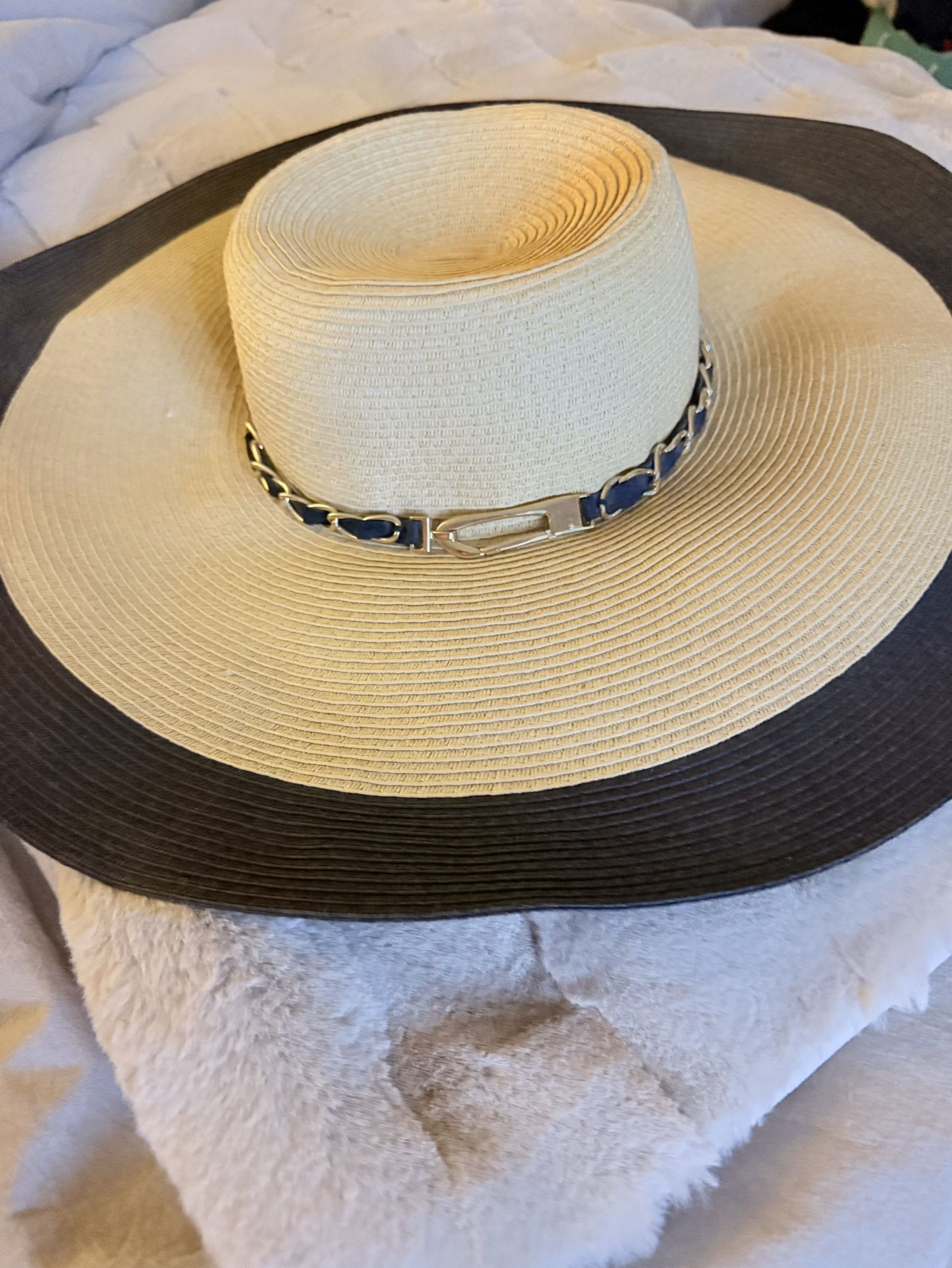 Calvin Klein Sun Hat W/ Gold Chain