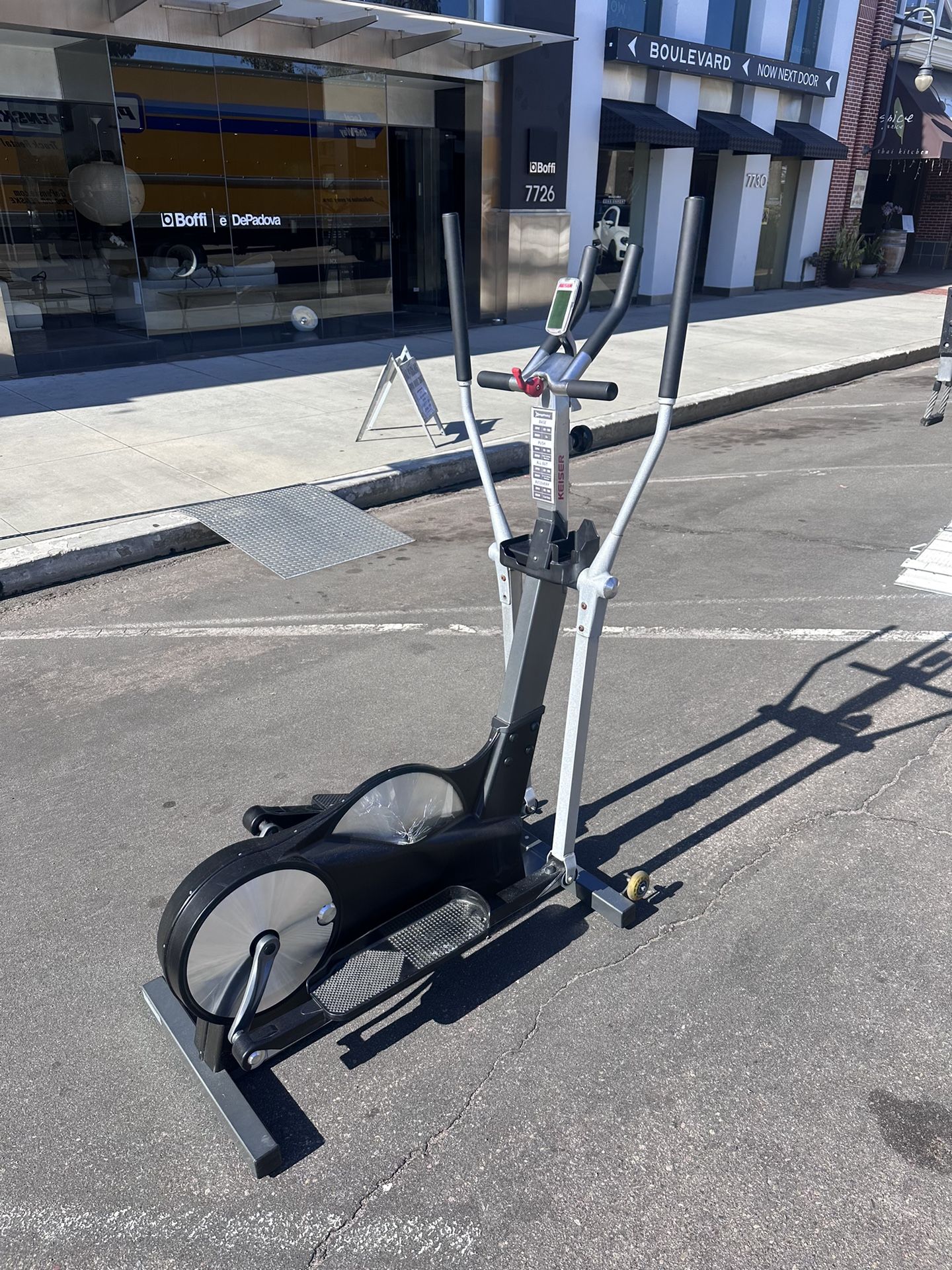 Keiser M5 Strider Elliptical