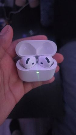 Apple AirPods with Charging Case