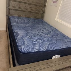 Grey Queen Bedroom Set 