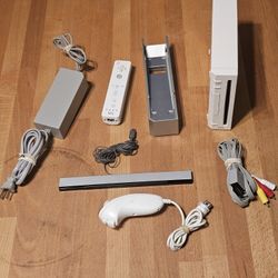 Nintendo Wii Bundle
