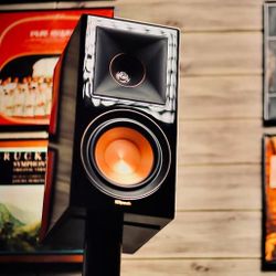Klipsch RP-600M Pair Bookshelf Speakers 