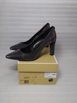 Michael Kors Designer Pumps Heels. Authentic. New In Box. Silver Black. Size 8 women's shoes. Retail $140
