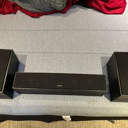 Klipsch Reference Center And Bookshelf Speakers