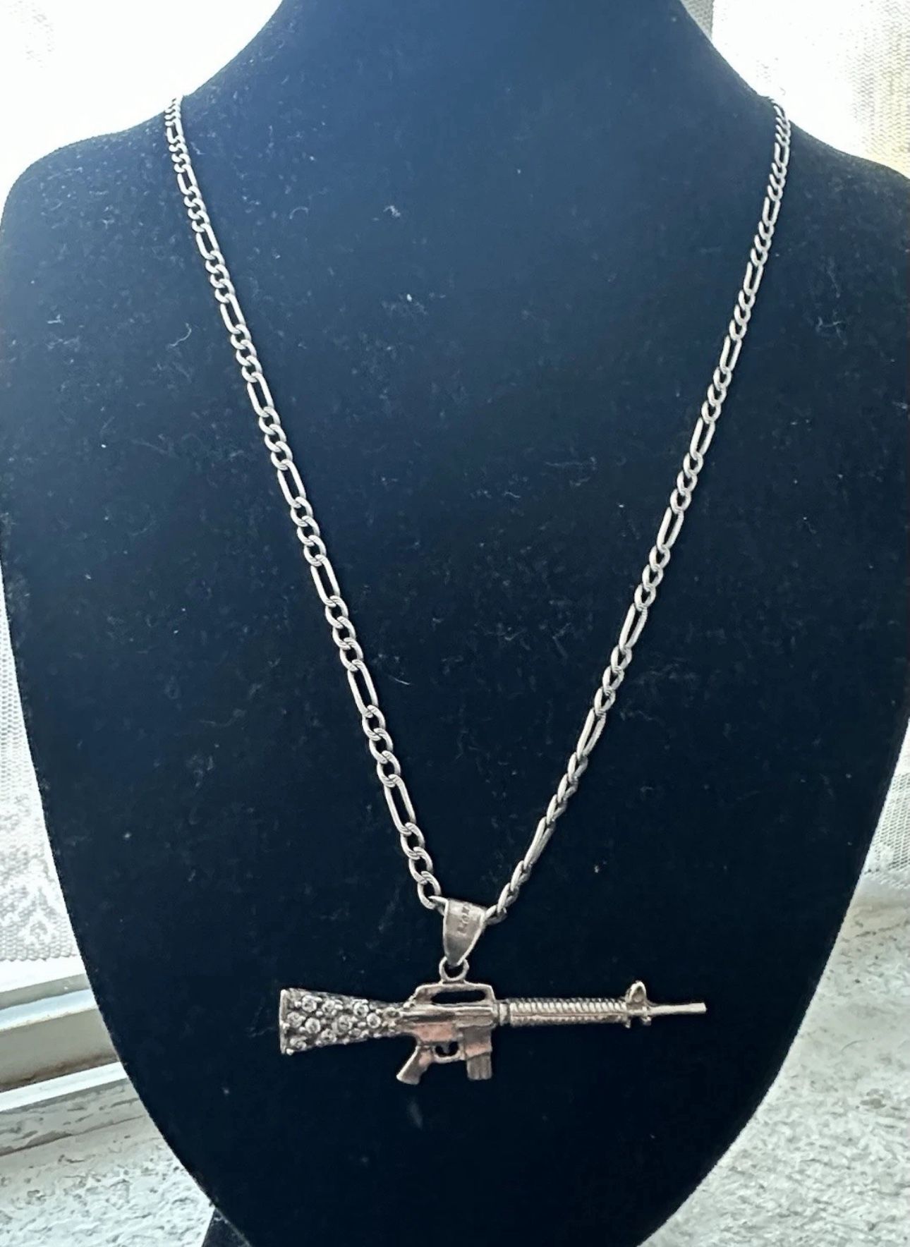 925 Chain With AR Gun pendant