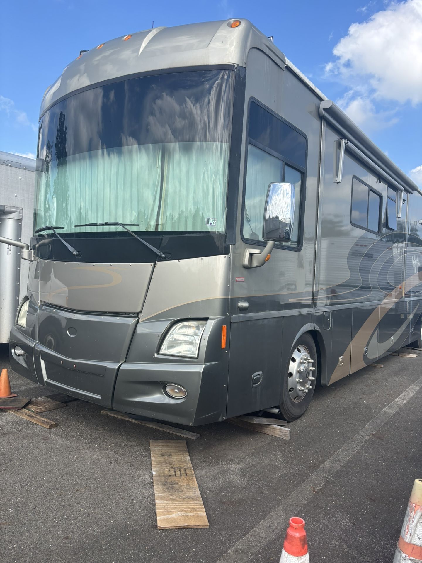 2007 Winnebago Vectra