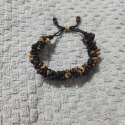 Vintage-Style Handmade Beaded Bracelet