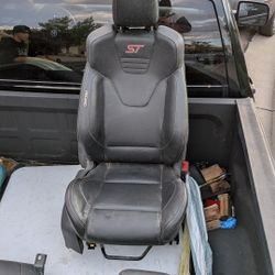 Ford Focus ST Seats