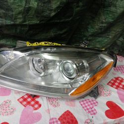 2012-15 Mercedes ML250 Left Headlight 