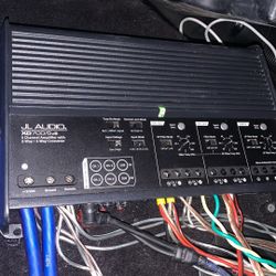 JL Audio XD 700/5v2