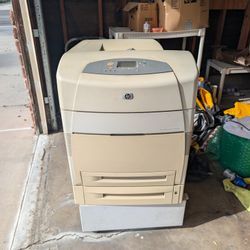 HP ColorLaser 5550dtn Printer 11x17