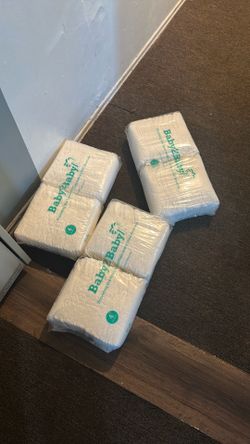 Pampers size 4