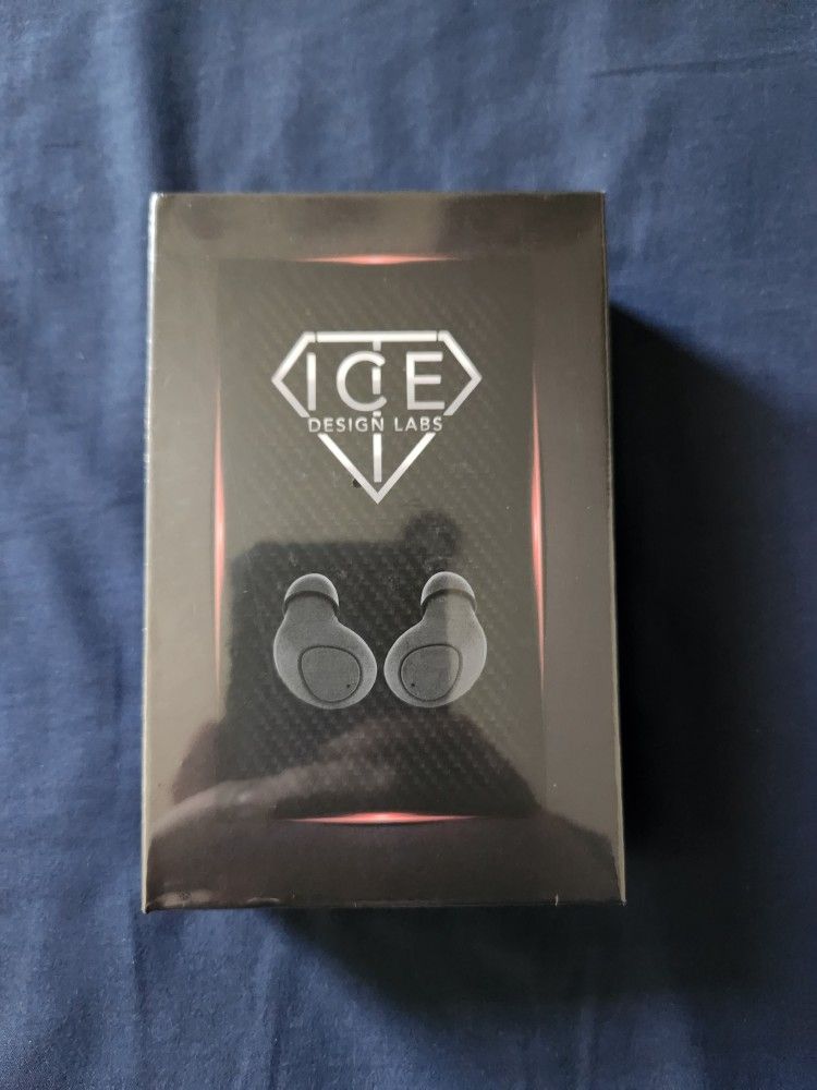 Ice T Design Labs Earbuds - Wireless Earbuds - W/ Portable Charging Case. NEW