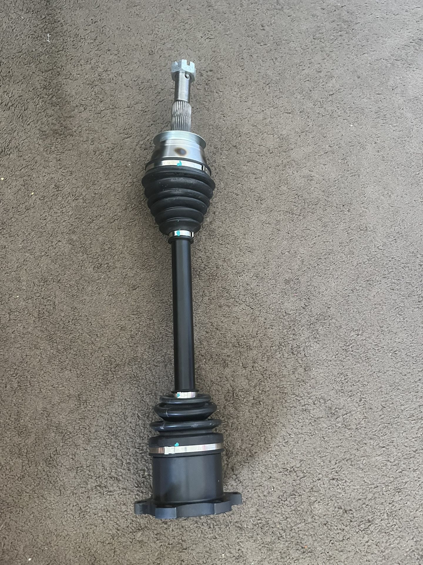 2007 Infinity G35 Rear driver side axel