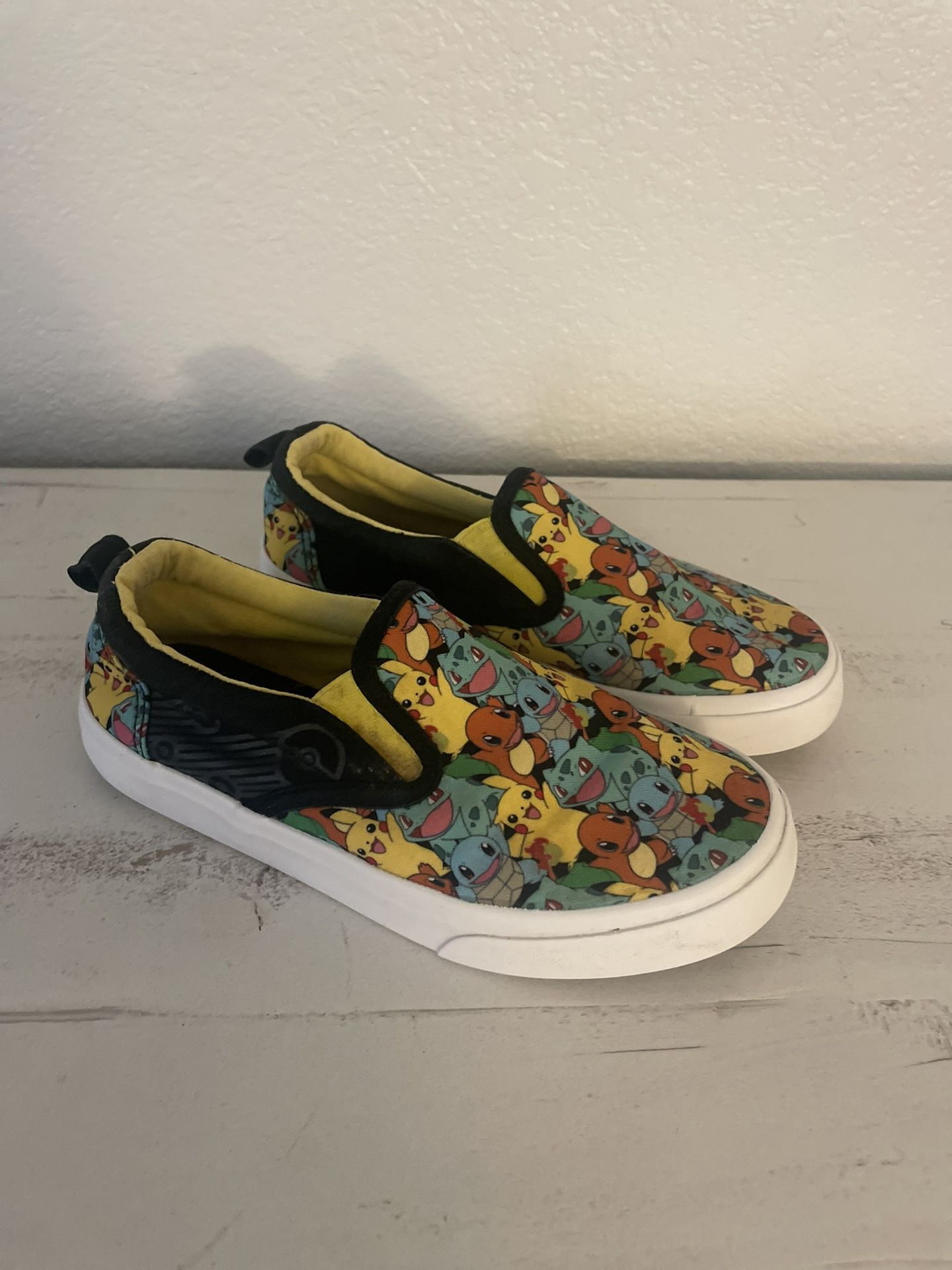 Youth Pokemon Slides Size-1