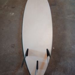 BIC SURF BOARD 