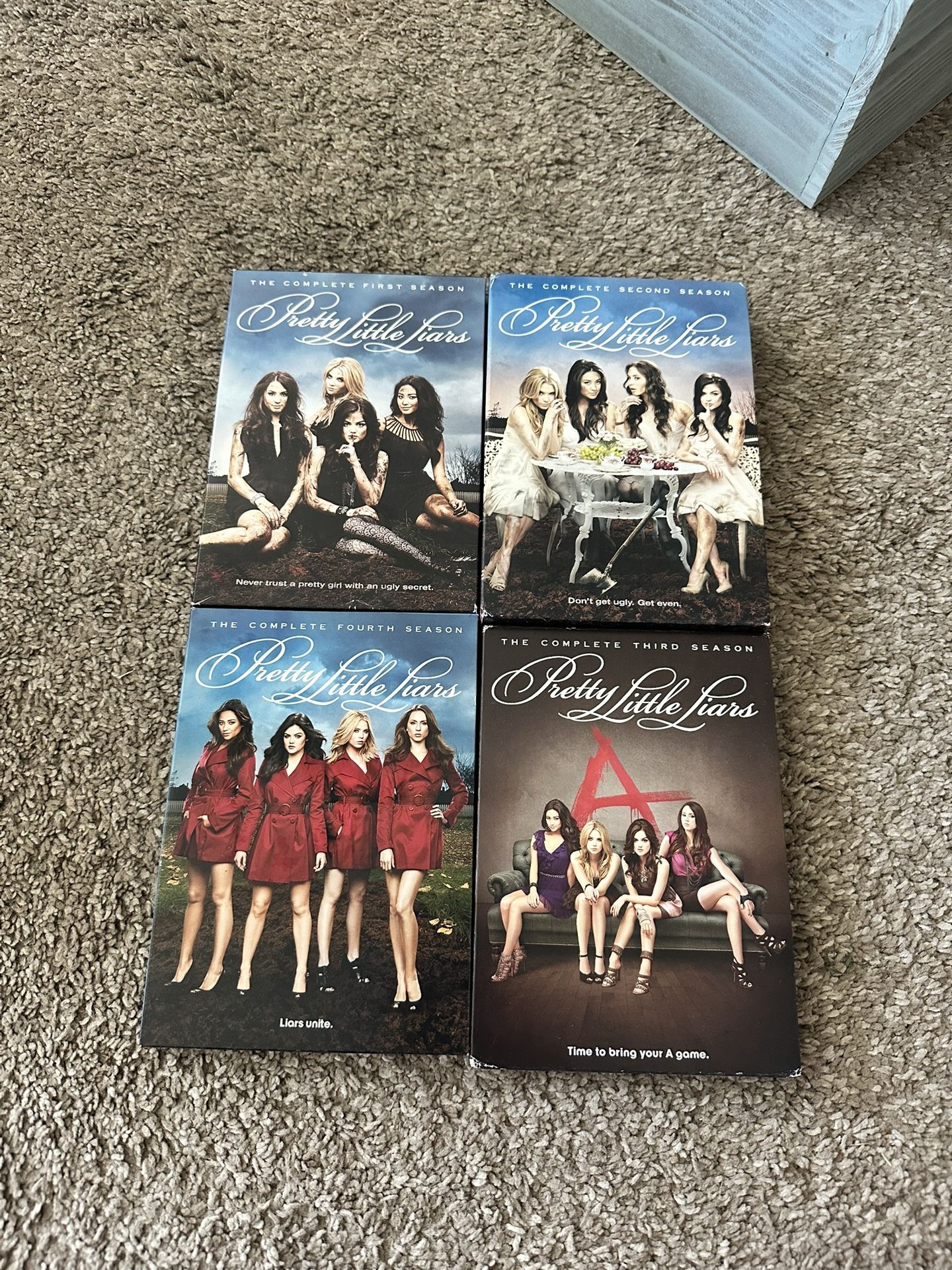 Pretty Little Liars DVDs 1-4