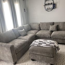 4pc Sectional With Ottoman