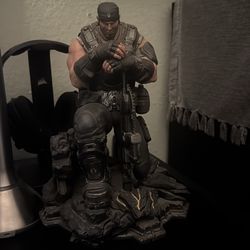 Gears statue