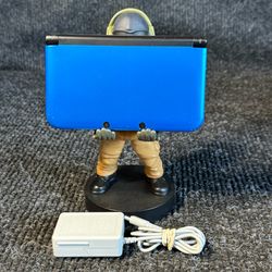 Nintendo 3DS XL Blue with Charger, 4GB SD Card & Stylus