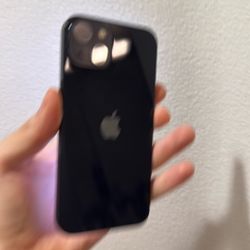 Apple iPhone 13 Unlocked No Sim Card Restrictions 128gb Black Color 10/10 Condition 