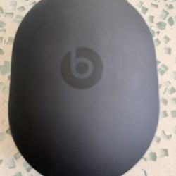 Beats headphones case - Make Offer