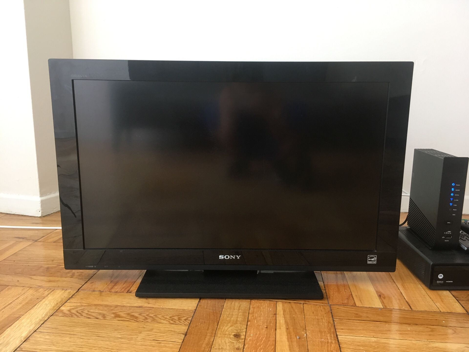 Flat Screen TV- Sony 32 inch