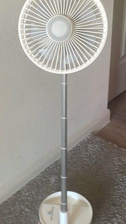 White Telescopic Pedestal Fan