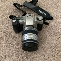 Pentax ZX-30 Quartz Date 35mm SLR Camera with 35-80mm Lens And Case